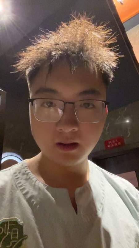 成熟稳重的男士的第一张照片--连江相亲服务中心