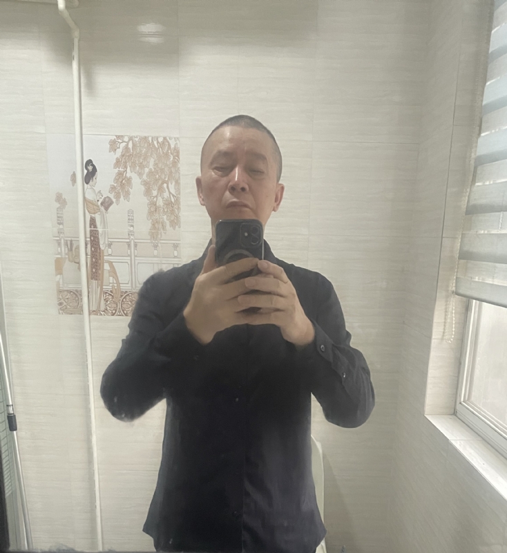 荣哥的第一张照片--连江相亲服务中心