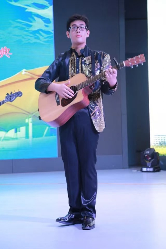 一叶知秋ZG的第一张照片--连江相亲服务中心