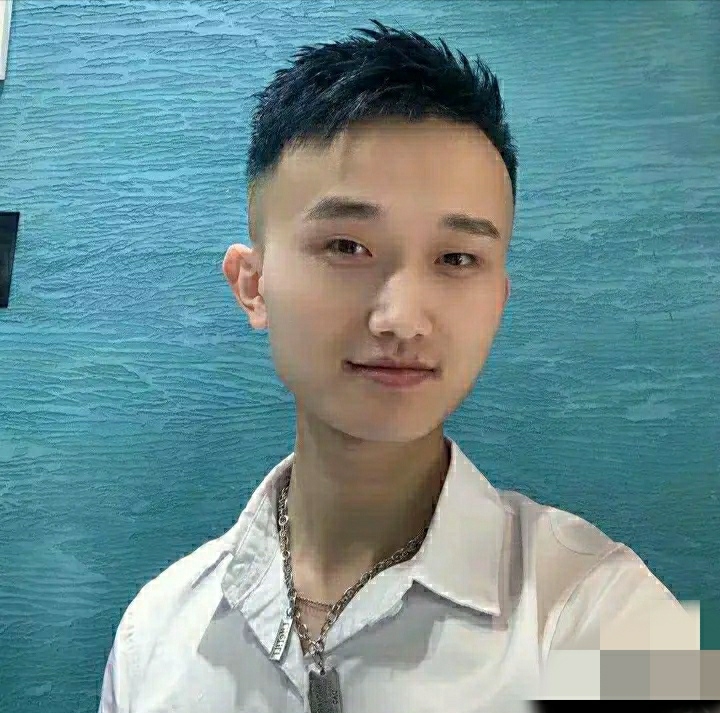 小哥哥的第一张照片--连江相亲服务中心