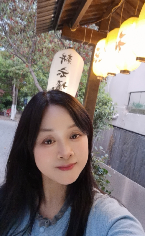 伊伊的第一张照片--连江相亲服务中心