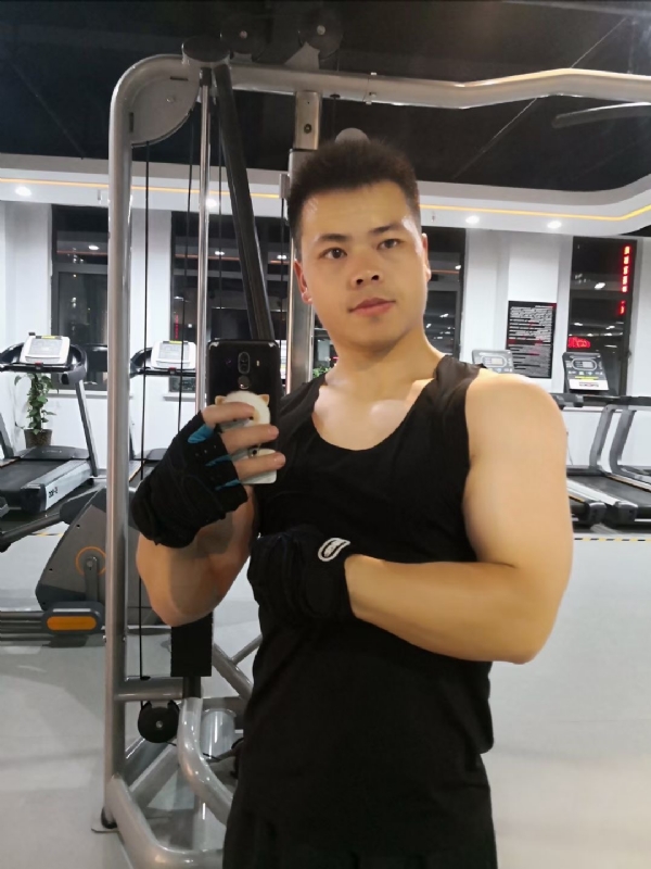 范迪塞尔的第二张照片--连江相亲服务中心