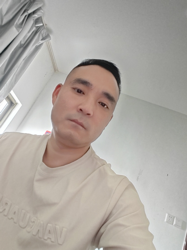 小锋的第一张照片--连江相亲服务中心
