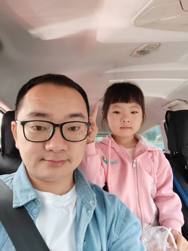 知天晓的第一张照片--连江相亲服务中心