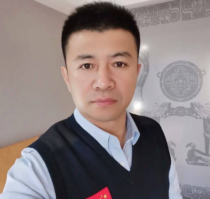 生在红旗下的第一张照片--连江相亲服务中心
