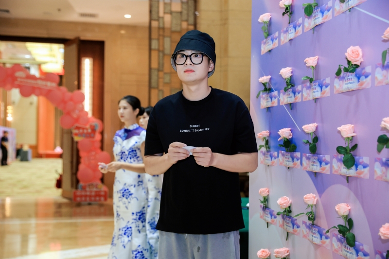 被驯服的象的第一张照片--连江相亲服务中心