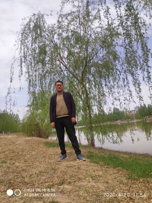 风中的烟头的第一张照片--连江相亲服务中心