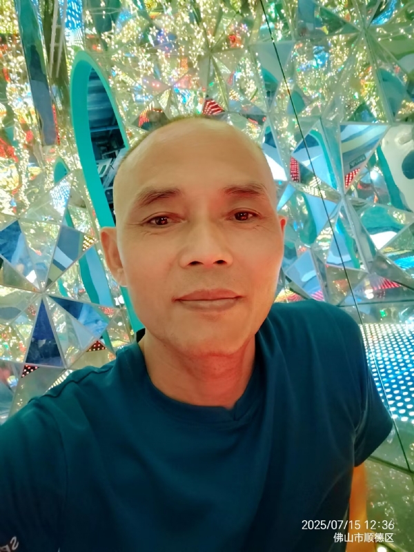 阿里睡不着的第二张照片--连江相亲服务中心