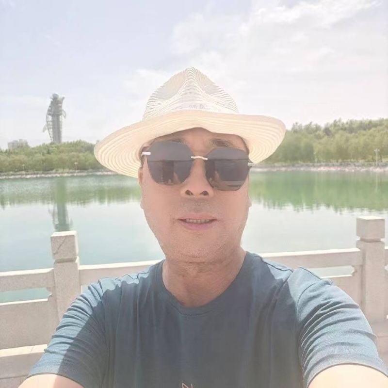 有钱人的第一张照片--连江相亲服务中心